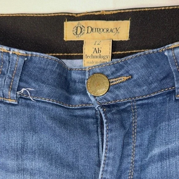 Democracy Ab Solution Blue Distressed Skinny Crop Jeans Released Hem Womens 12 - Picture 2 of 7